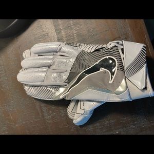 Nike vapor jet 4 football gloves UCF Grey